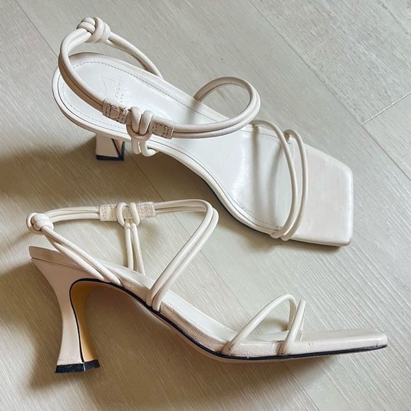 MARC FISHER DAVIA HEELED SANDAL, 8.5 - Picture 3 of 10